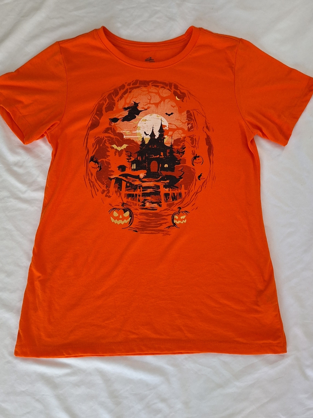 Celebrate Halloween Witch And Scary House Womens Tee Sz Small (4-6)